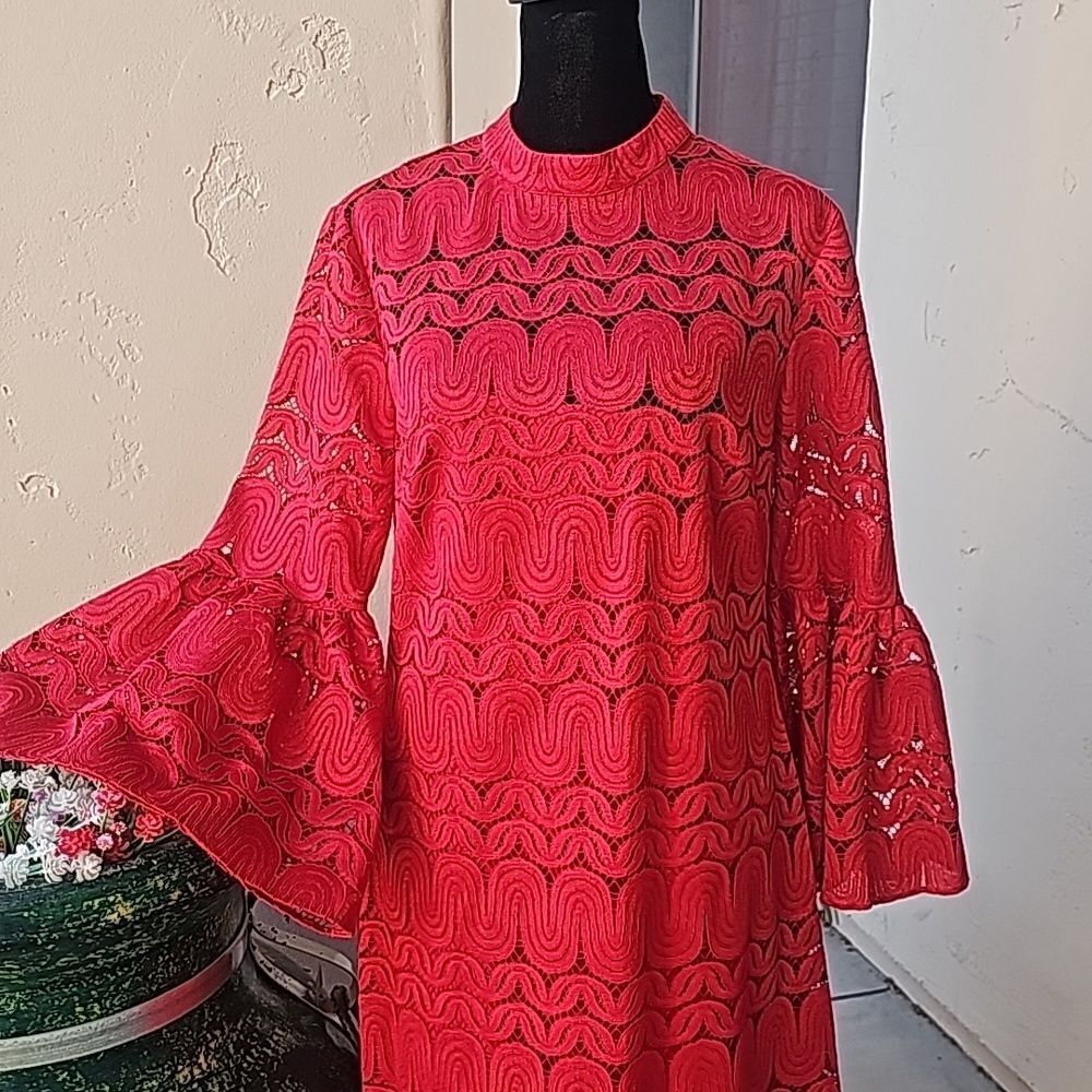 Red lace fully lined cocktail dresssize 8 by Trina Turk